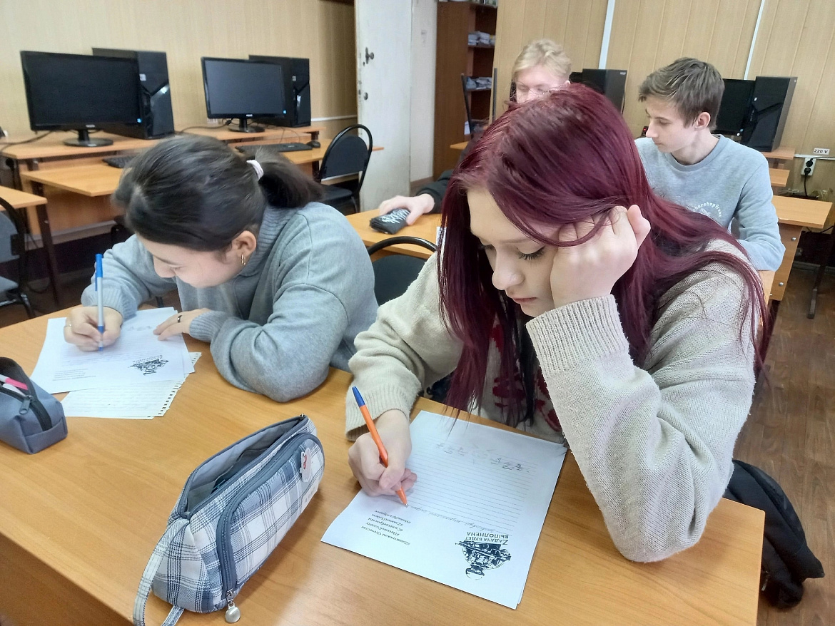 Письма надежды: как студенты поддерживают военнослужащих