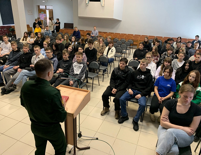 Есть такая профессия - Родину защищать
