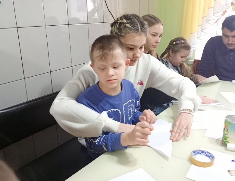 Посетили центр помощи детям-инвалидам