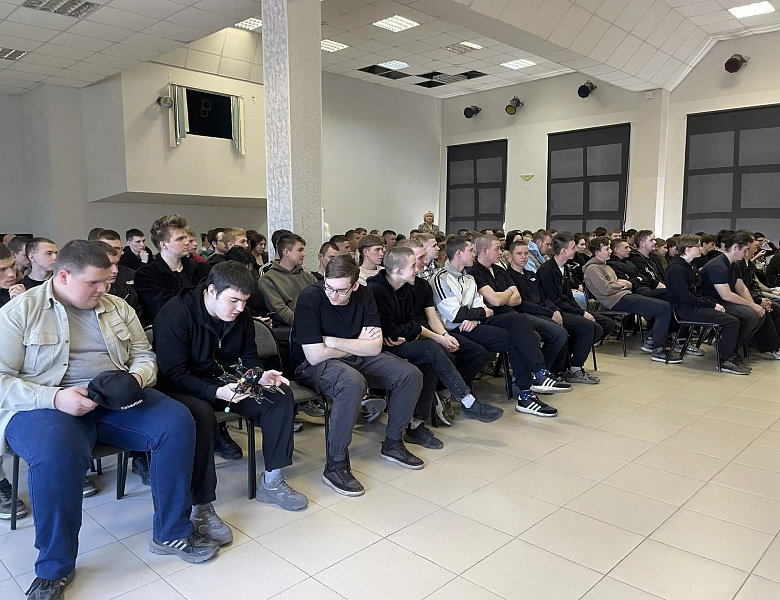 Профориентационная встреча совершеннолетних студентов с представителем военного комиссариата Чувашской Республики