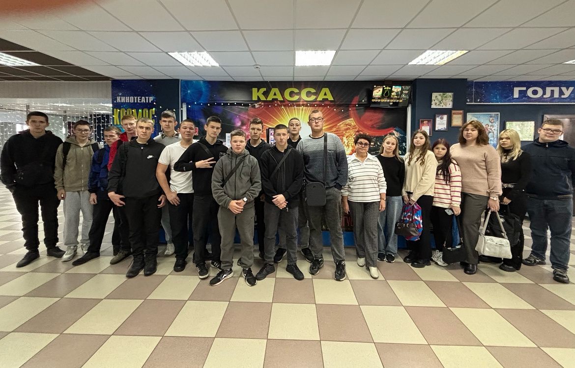 Патриотический урок в кино вместе с «Августом»