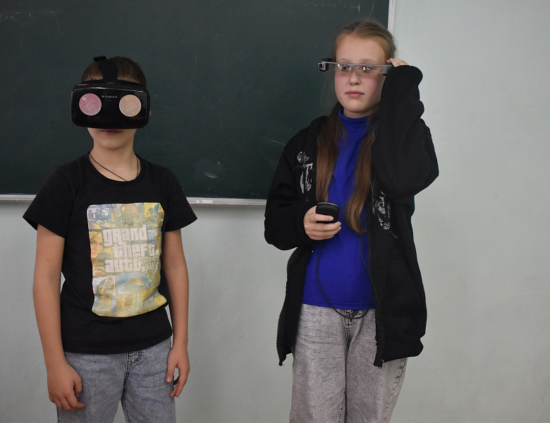 "Умные каникулы": Дети покоряют технологии! 