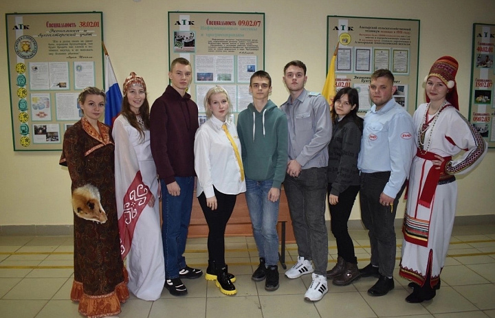 "Движение Первых" в деле народного единства