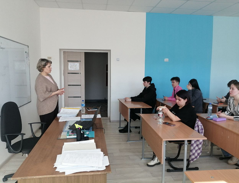 По итогам Республиканской олимпиады по дисциплине  «Иностранный язык»  среди студентов профессиональных образовательных организаций Чувашской Республики
