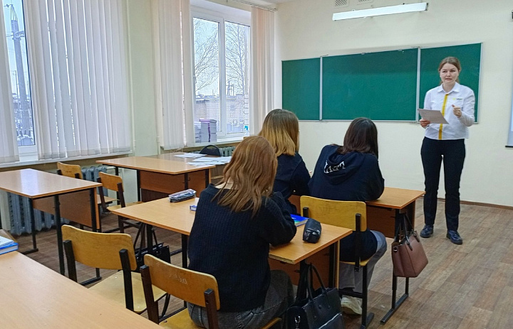Урок "Что делает семью крепкой: семейные ценности и традиции"