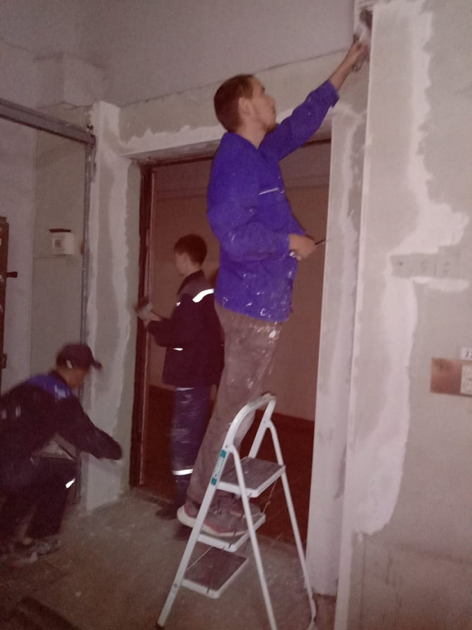 Студенты проходят практику  на базе профильной организации ООО "НИВА и К"