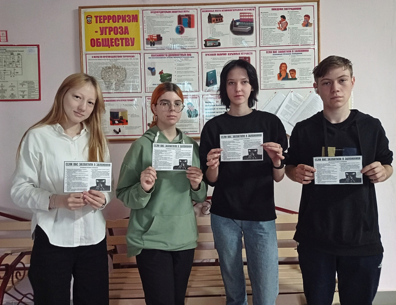 Анкетирование со студентами первых курсов