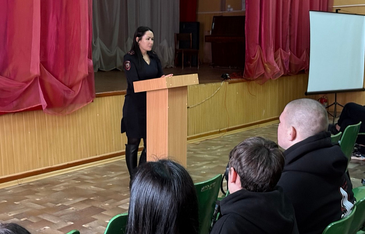 Новую учебную неделю начали с профилактики.