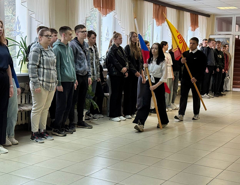 Вынос флагов 19 мая