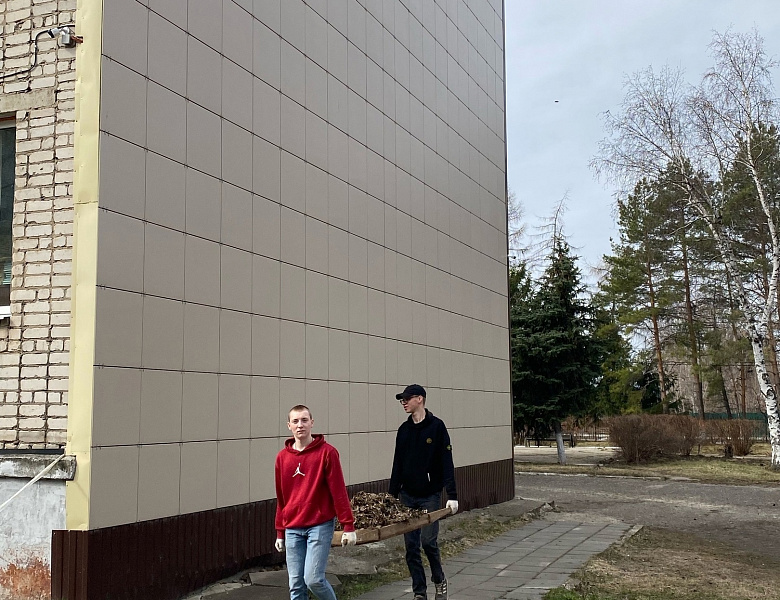 Завершение уборки территории 1 корпуса