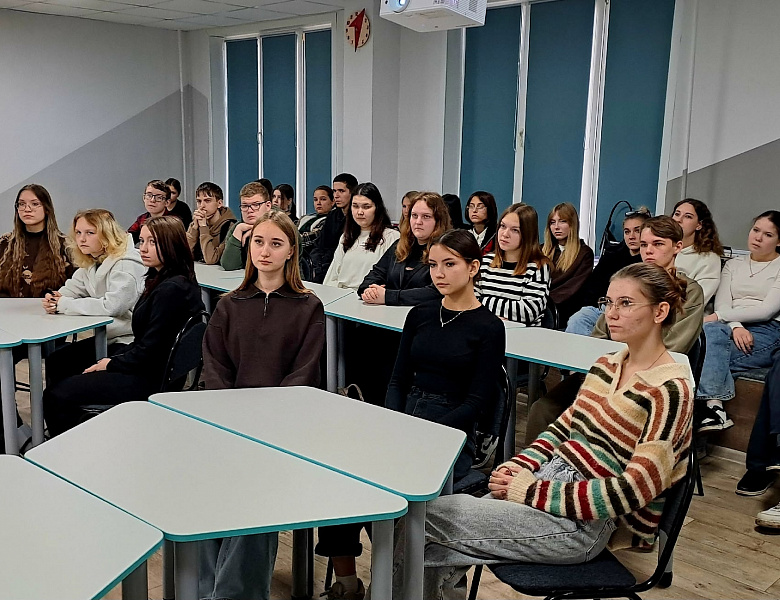 Встреча студентов специальности Землеустройство с директором Ульяновского филиала ФГБУ "Рослесинфорг" 