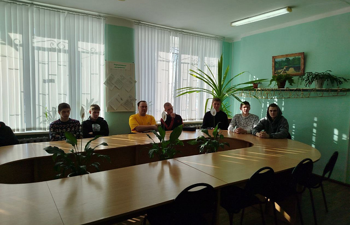 Видеоконференция с преподавателем Военной академии радиационной, химической и биологической защиты