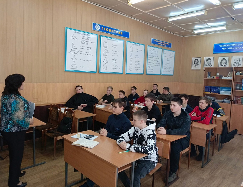Анкетирование со студентами первых курсов