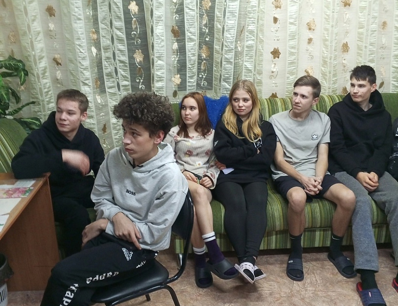 Очередной киновечер в общежитии
