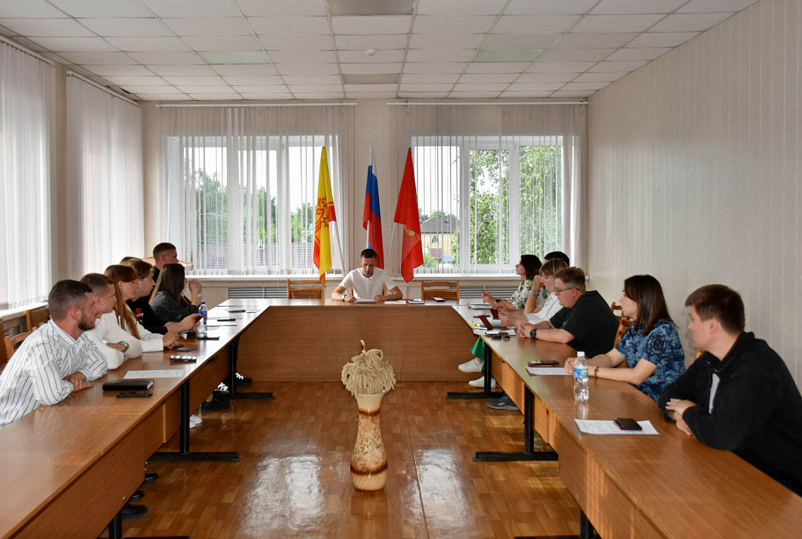 Первое заседание Молодёжного парламента