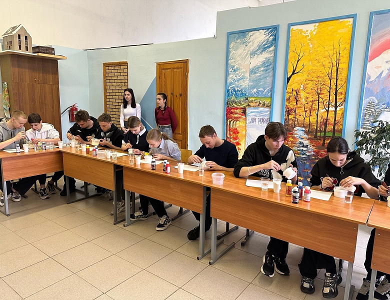 Создание уникального настенного панно с весенним мотивом