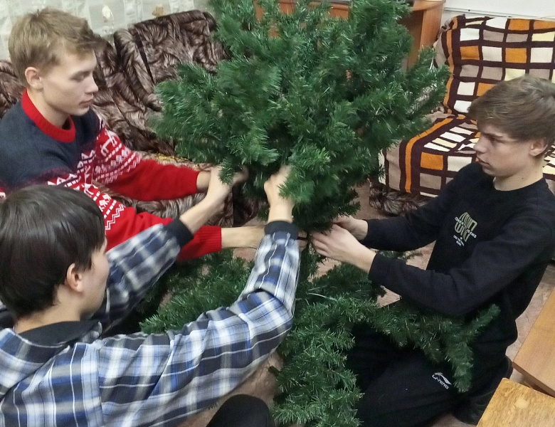 Новый год к нам мчится!!!