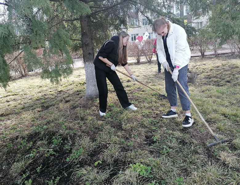 Наводим порядок на территории 1 корпуса