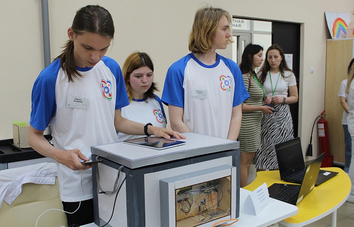 Участие во Всероссийской ярмарке технологических проектов «Expo-TECH Junior»