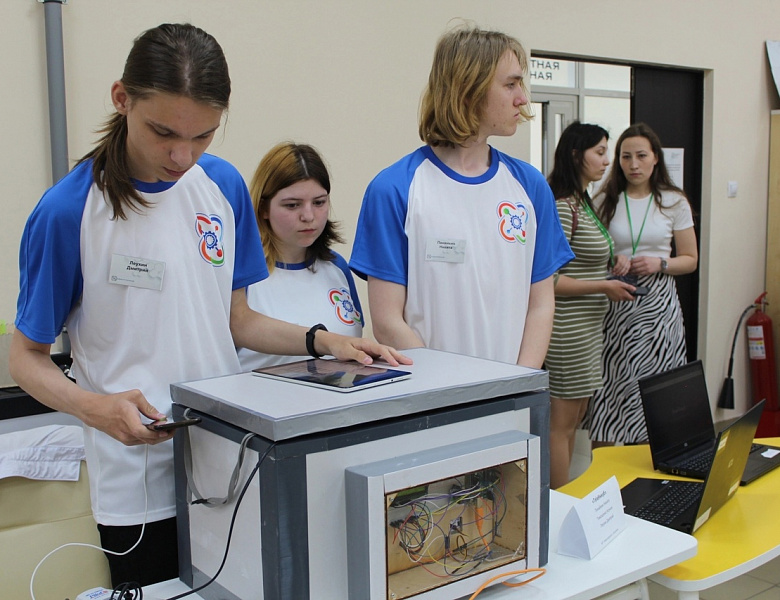 Участие во Всероссийской ярмарке технологических проектов «Expo-TECH Junior»