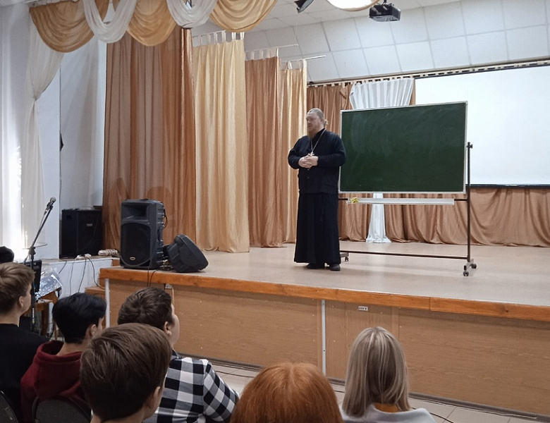 Встреча с настоятелем храма