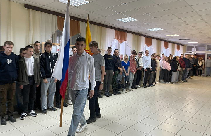 Поднятие флагов 13 октября