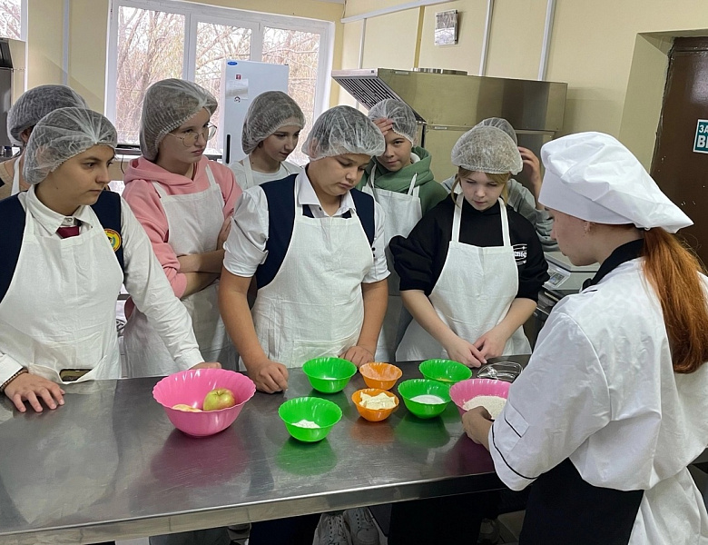 Учащиеся Напльновской  школы посетили колледж