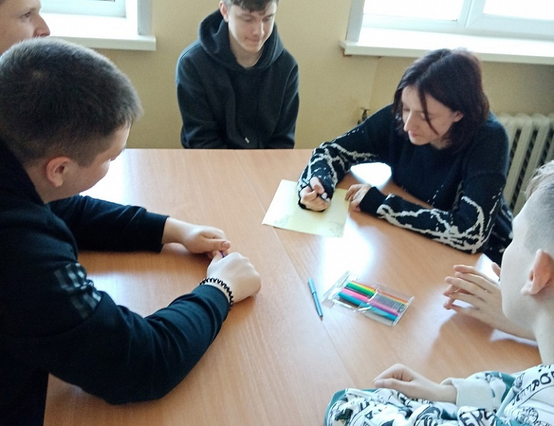 Игровое занятие «Психологический климат в группе» 