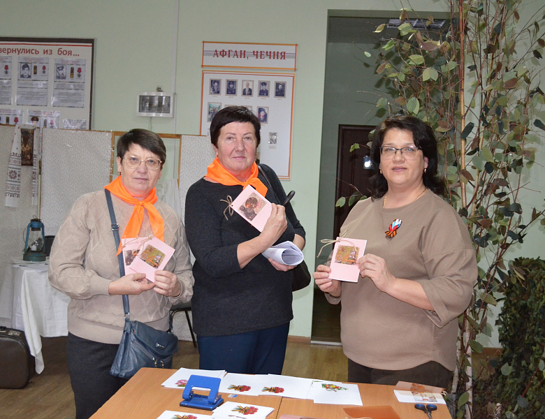 Республиканская акция "Новогодняя открытка солдату" 