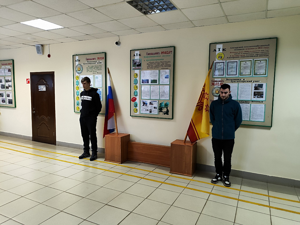 Вынос флагов 19 февраля