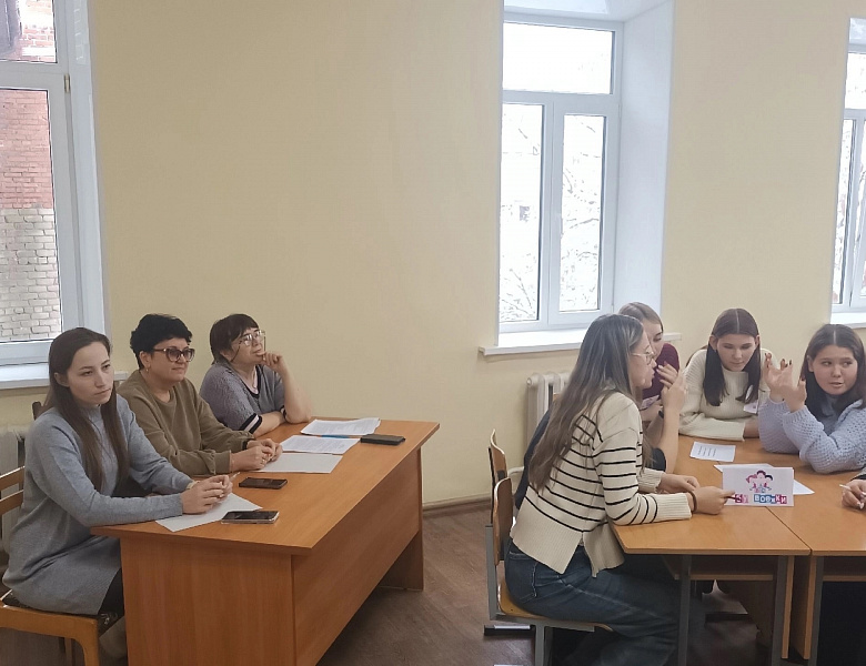 Знатоки русского языка