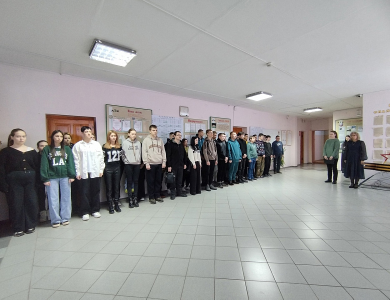 Вынос флагов 24 февраля