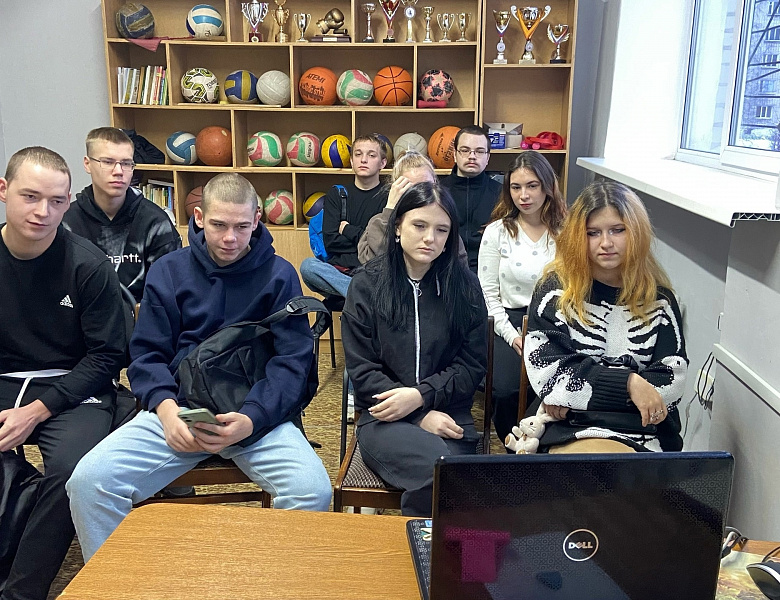 Разговоры о важном. Миссия-милосердие: ко Дню волонтера 