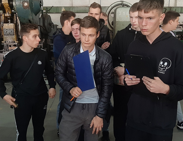 Исследовательский десант на производство