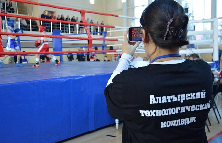 Первый день Республиканского турнира по боксу памяти Героя России Александра Старчкова.