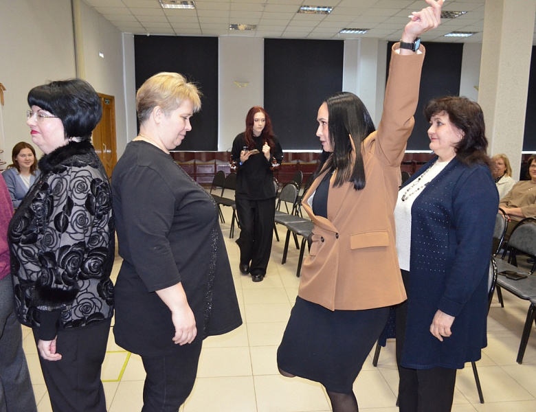 Игра между студентами и преподавателями в День студента