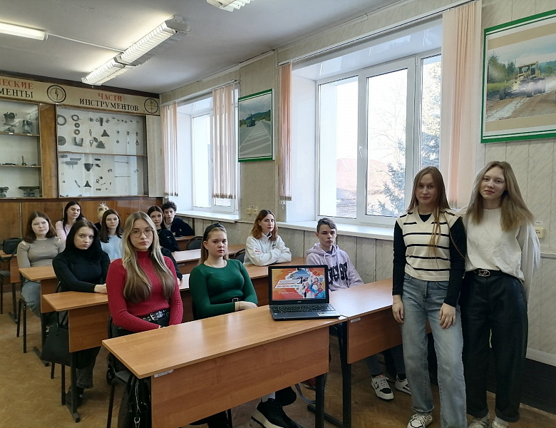 Разговоры о важном. День воссоединения Крыма и Севастополя с Россией. 100-летие Артека