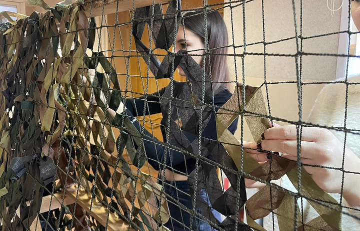 Продолжаем помогать фронту