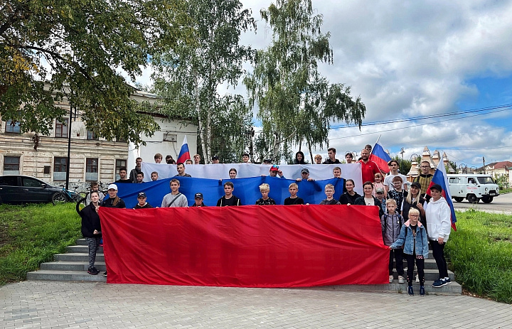 Велопробег в честь Дня Российского Флага