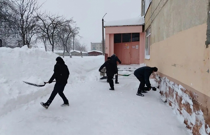 ОПЯТЬ СНЕГ!!!