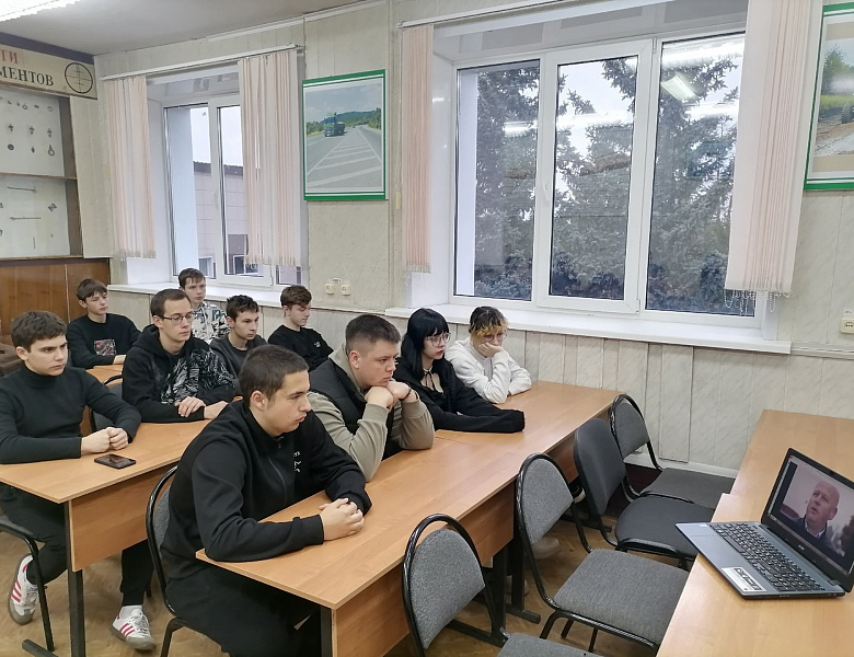 Разговоры о важном. Как создать крепкую семью: День отца и День матери