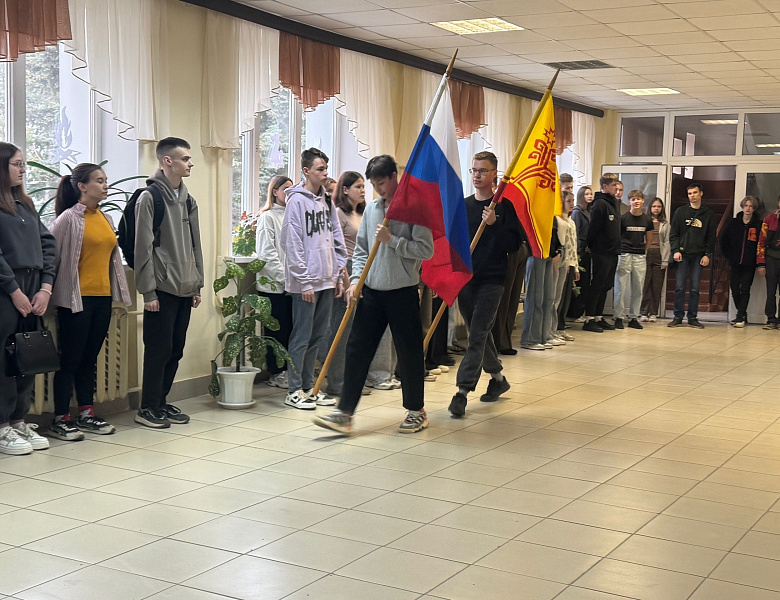 Вынос флагов 12 мая