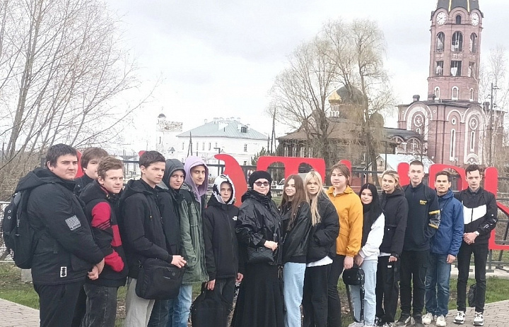 Экскурсия в Свято-Троицкий мужской монастырь