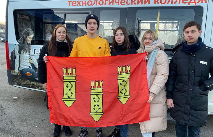 КТО ХОДИТ В ГОСТИ ПО УТРАМ,ТОТ ПОСТУПАЕТ МУДРО!