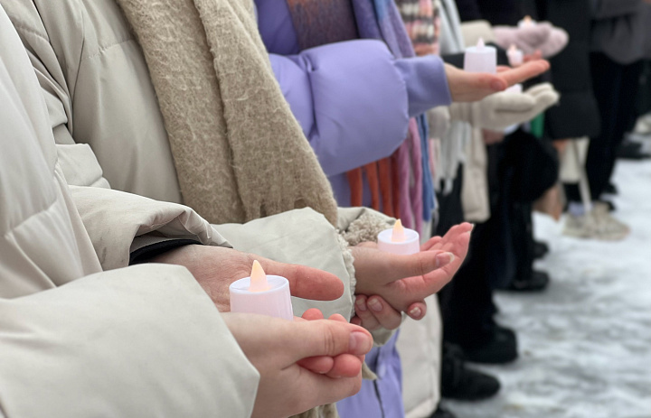 Студенты колледжа - участники митинга