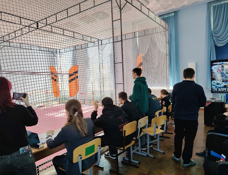 Межрегиональный фестиваль молодёжных инженерных форматов «Кубок Волги по дронам и робототехнике»