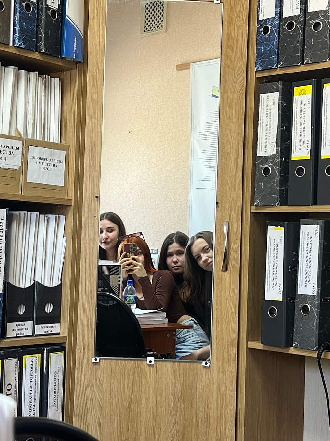 А вы знали, что будущие специалисты-землеустроители из группы 213 уже сейчас вносят свой вклад в жизнь города? 