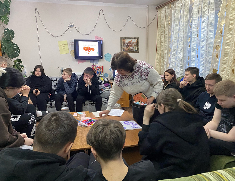  Тренинговое занятие «Мир эмоций» в общежитии