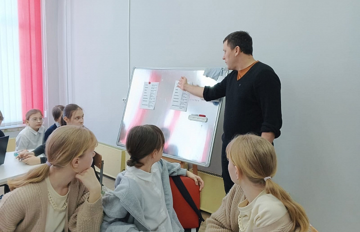 Мобильный технопарк "Кванториум" продолжает свою работу в МБОУ "СОШ №7" г.Алатырь ЧР