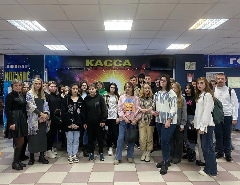Поход на фильм «Хоккейные папы»